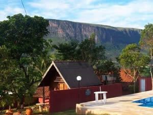 Hospedagem em Chalé de Madeira na Serra da Canastra Pousada Irmão Sol